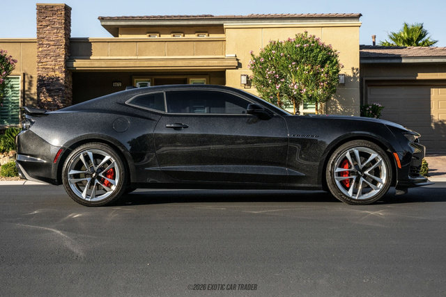 Used 2024 Chevrolet Camaro SS RWD image 9