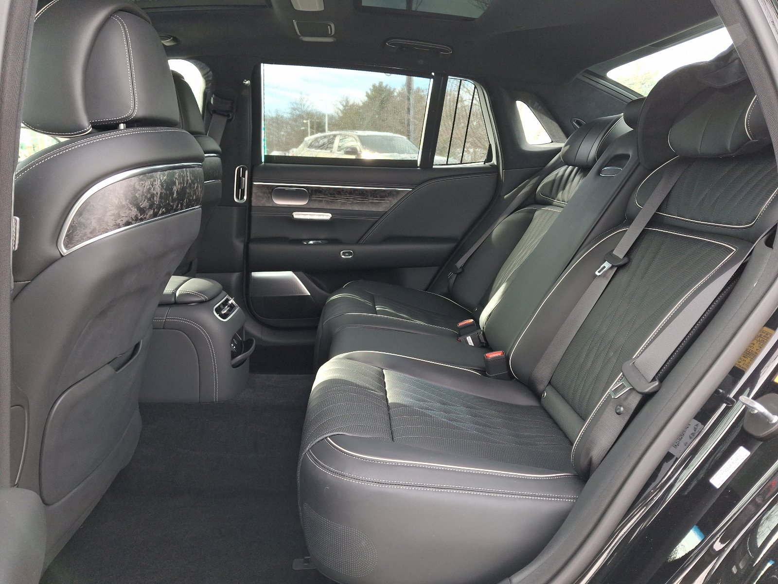 Used 2023 Genesis G90 3.5T image 11