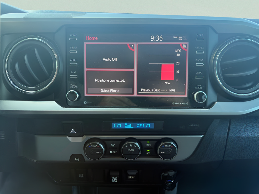 Used 2021 Toyota Tacoma SR5 RWD image 18