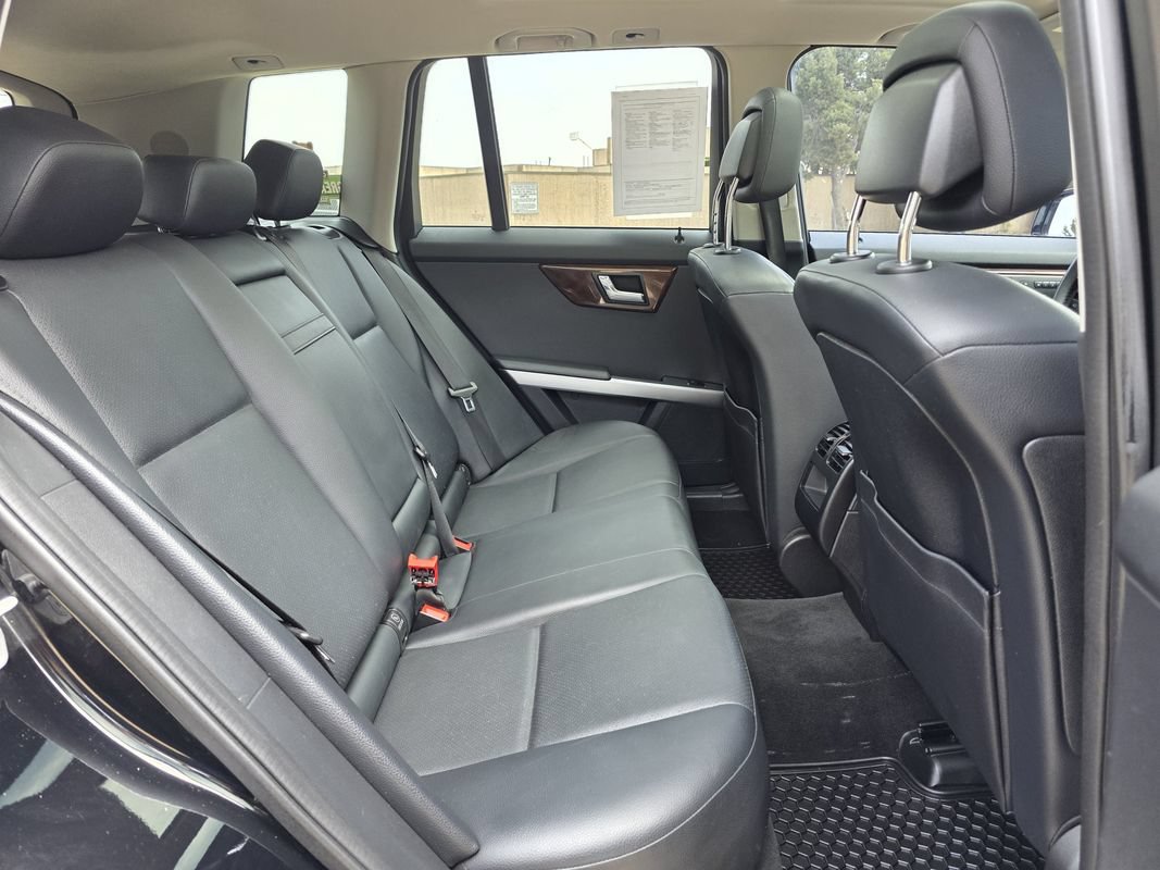 Used 2011 Mercedes-Benz GLK 350 4MATIC image 21