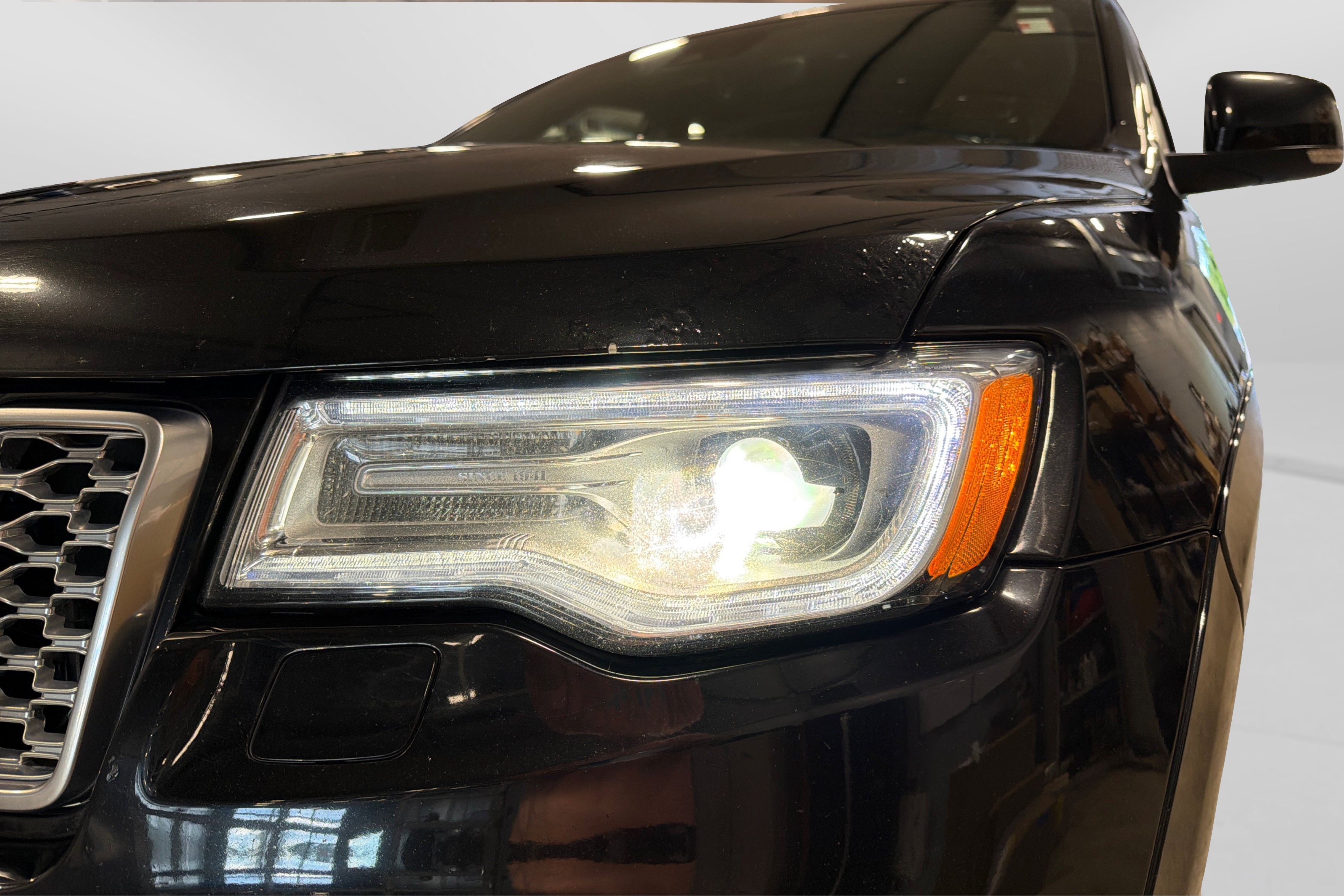 Used 2017 Jeep Grand Cherokee Summit w/ Platinum Series Group AWD/4WD image 14