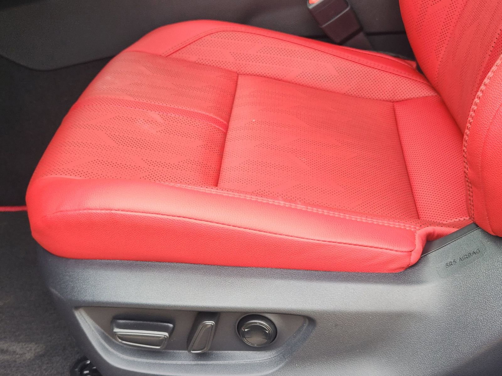 Used 2026 Toyota Camry XSE w/ Premium Package image 25