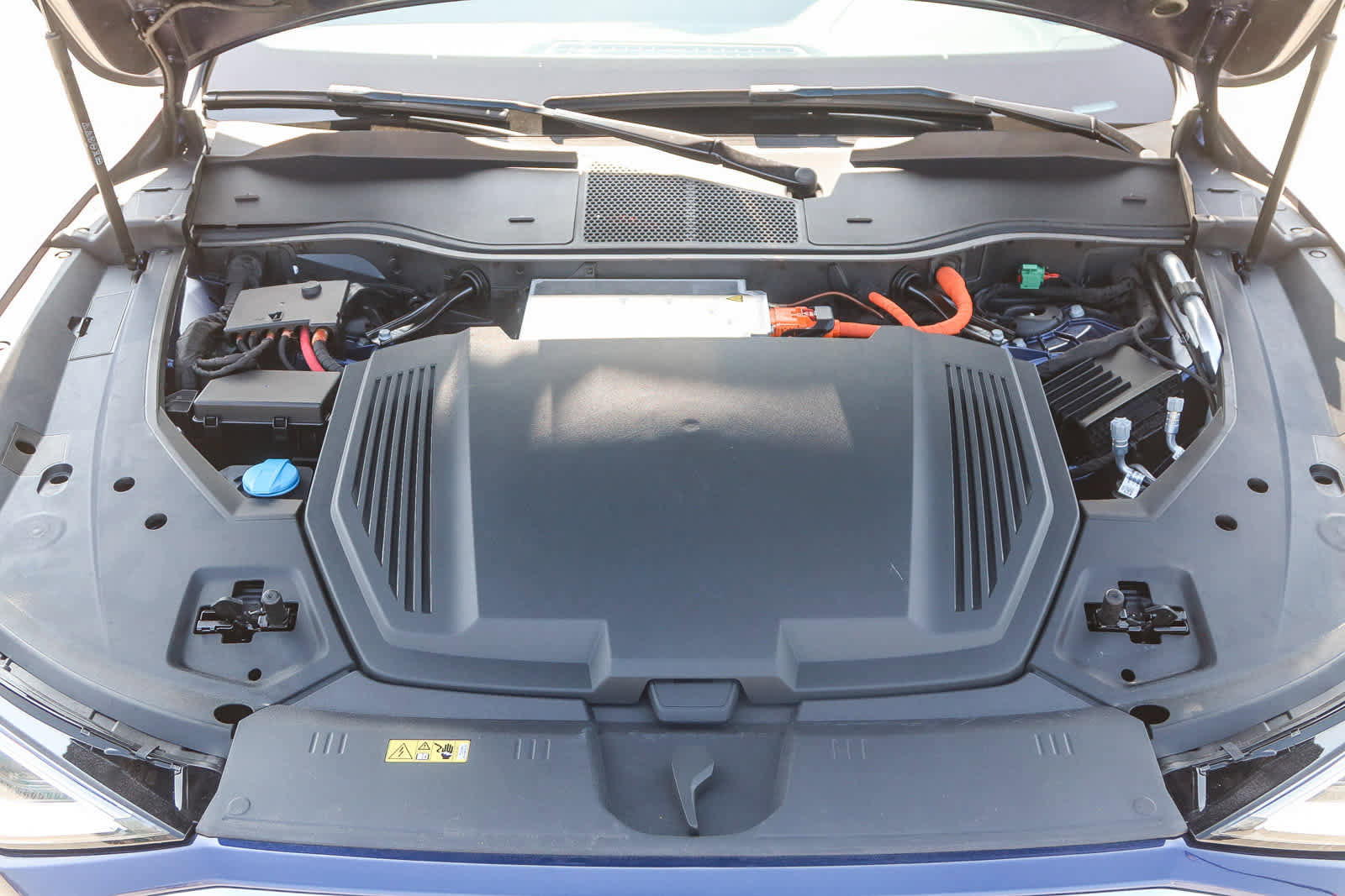 Used 2022 Audi e-tron Premium image 39