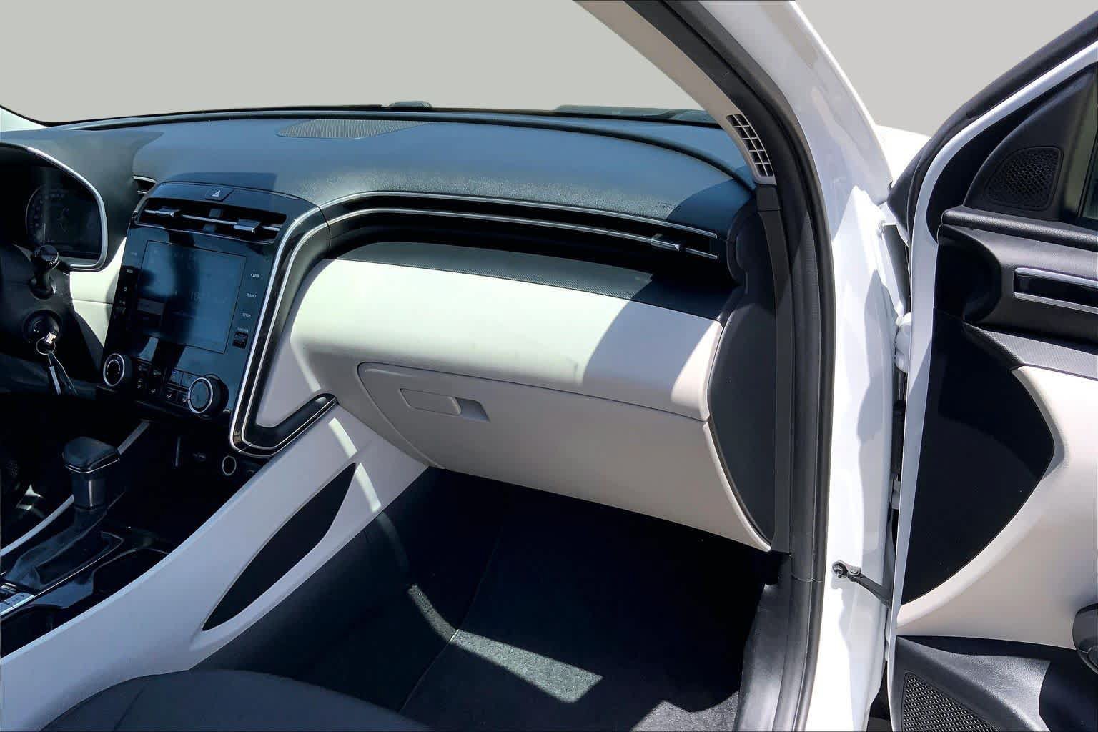 Used 2022 Hyundai Tucson SE FWD image 18