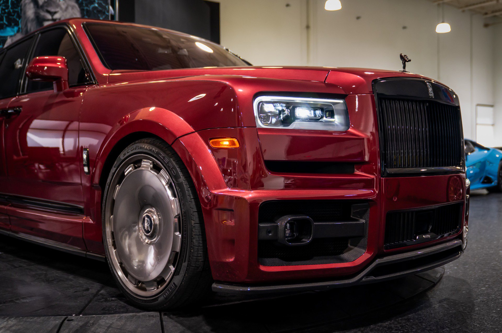 Used 2022 Rolls-Royce Cullinan Black Badge w/ Dark Exterior Package image 13