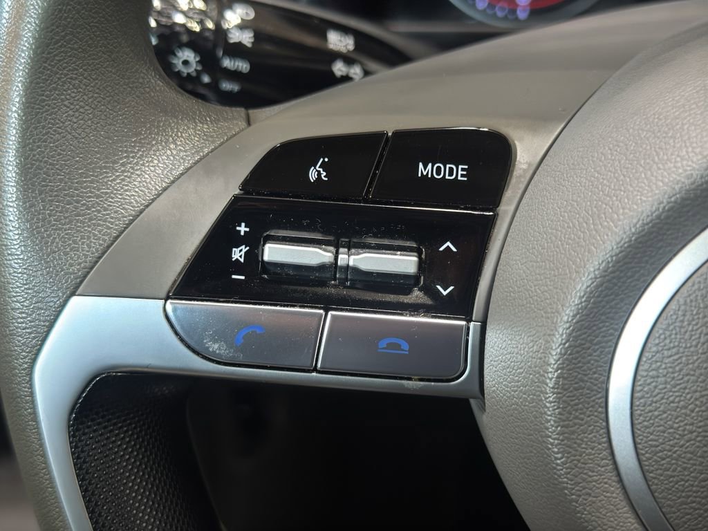 Used 2023 Hyundai Elantra SEL w/ Cargo Package image 19