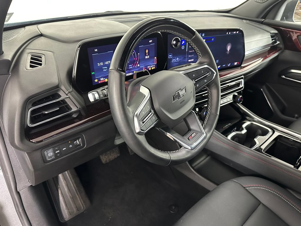 Used 2024 Chevrolet Traverse Z71 w/ Enhanced Driving Package AWD/4WD image 9