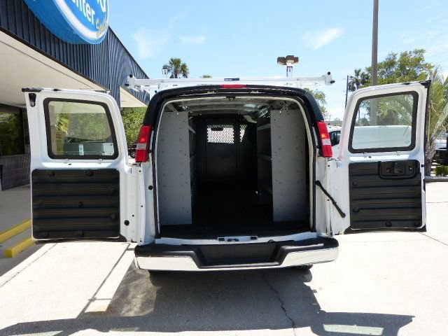 Used 2022 Chevrolet Express 2500 w/ Driver Convenience Package image 14