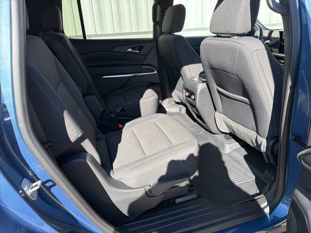 Used 2024 Chevrolet Traverse LT image 35