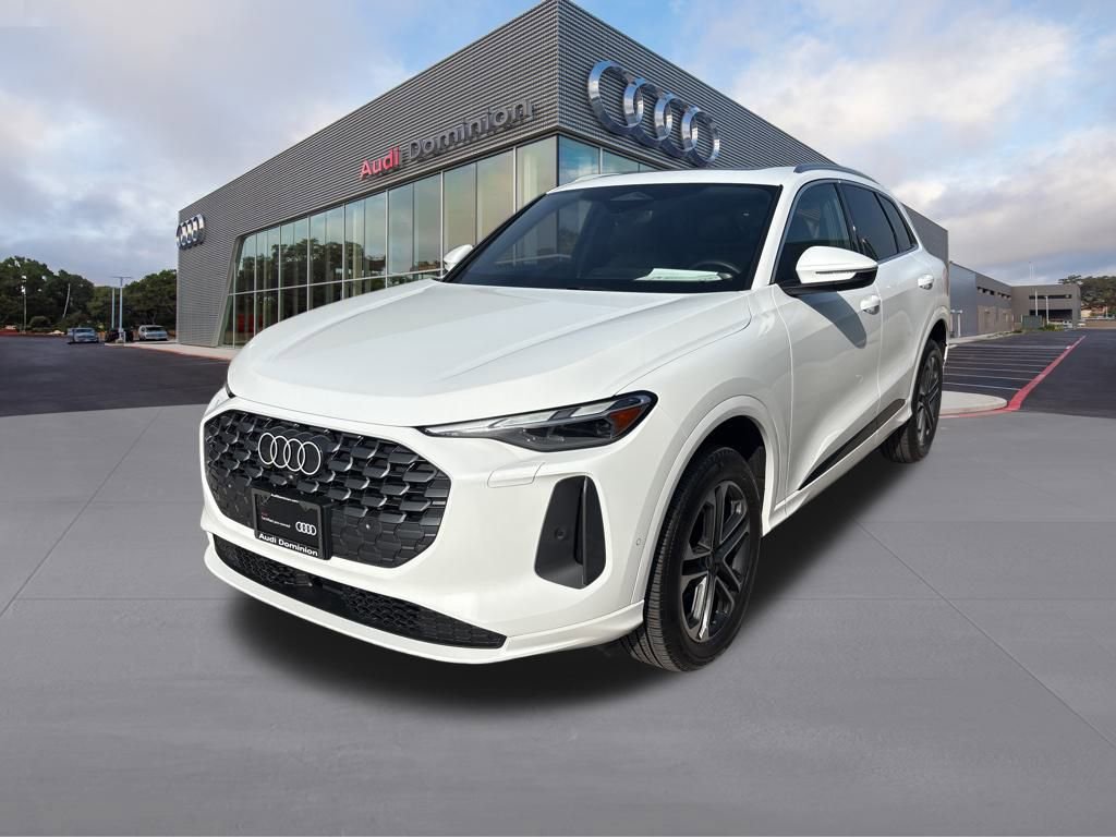 Used 2025 Audi Q5 Premium w/ Convenience Package