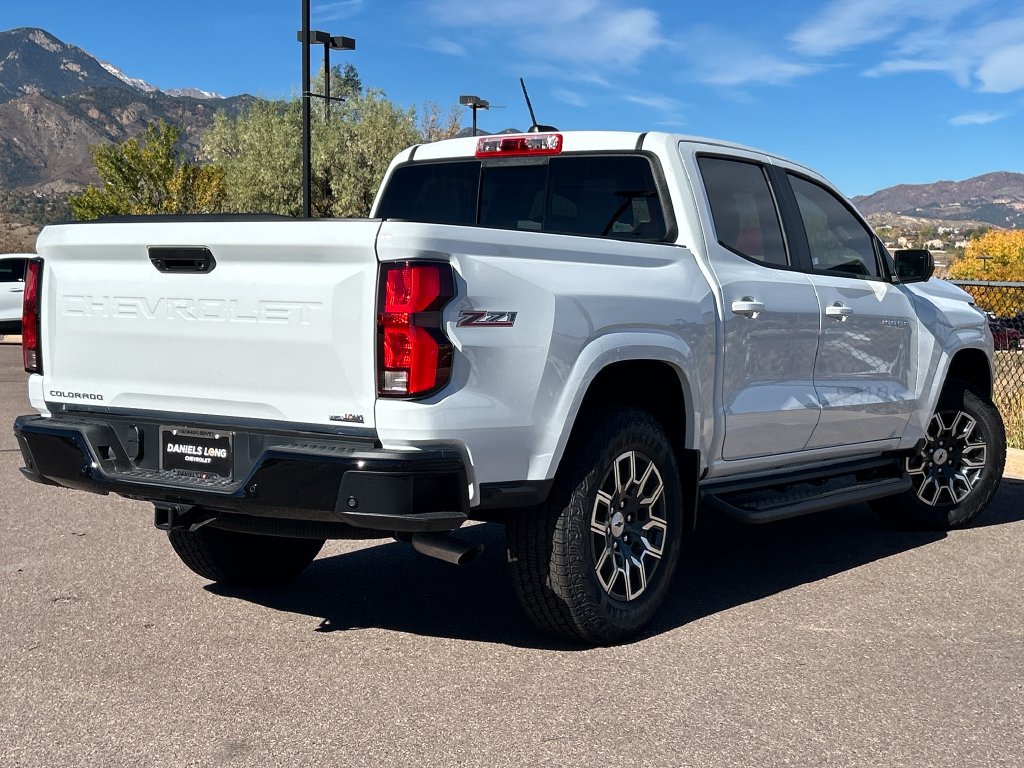 New 2026 Chevrolet Colorado Z71 w/ Technology Package AWD/4WD image 2