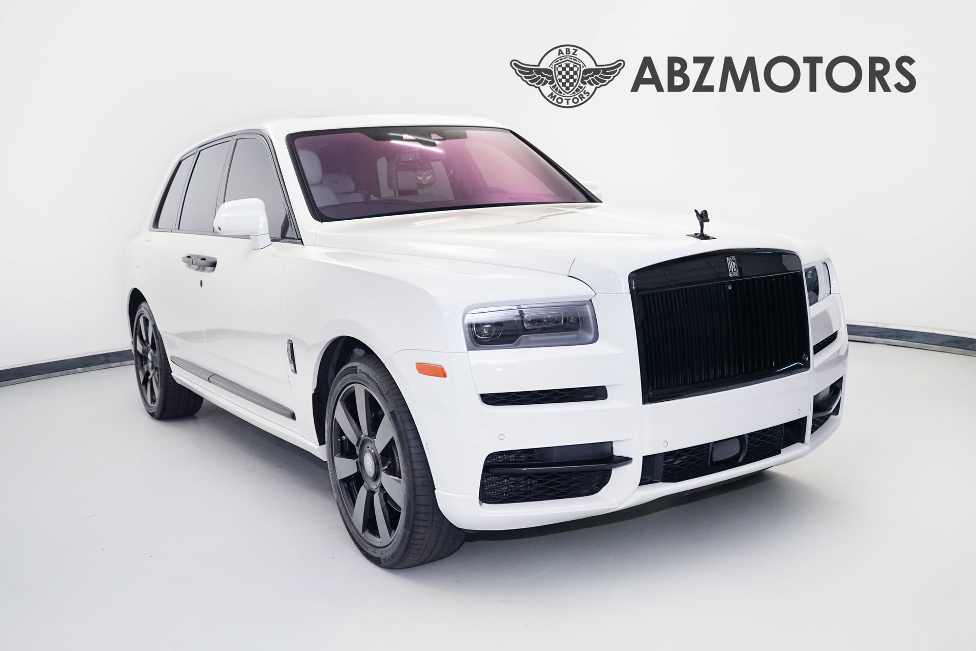 Used 2019 Rolls-Royce Cullinan AWD/4WD image 1