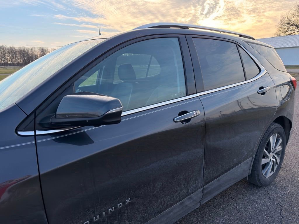 Used 2022 Chevrolet Equinox Premier image 9