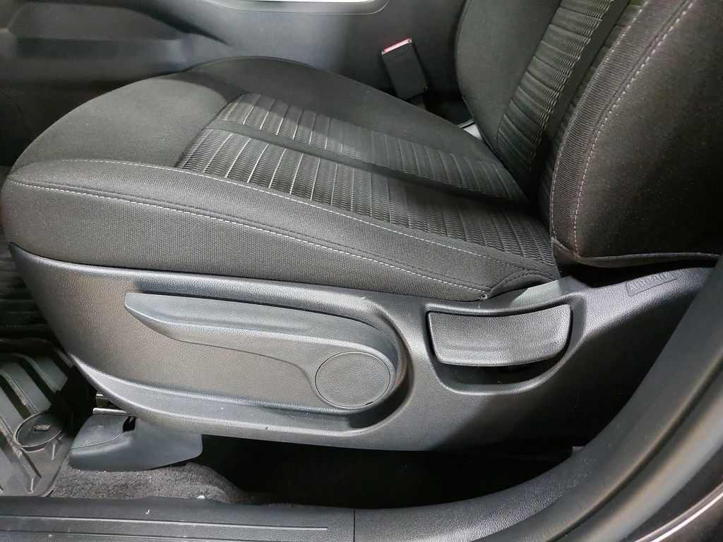 New 2026 Kia Sorento LX FWD image 30