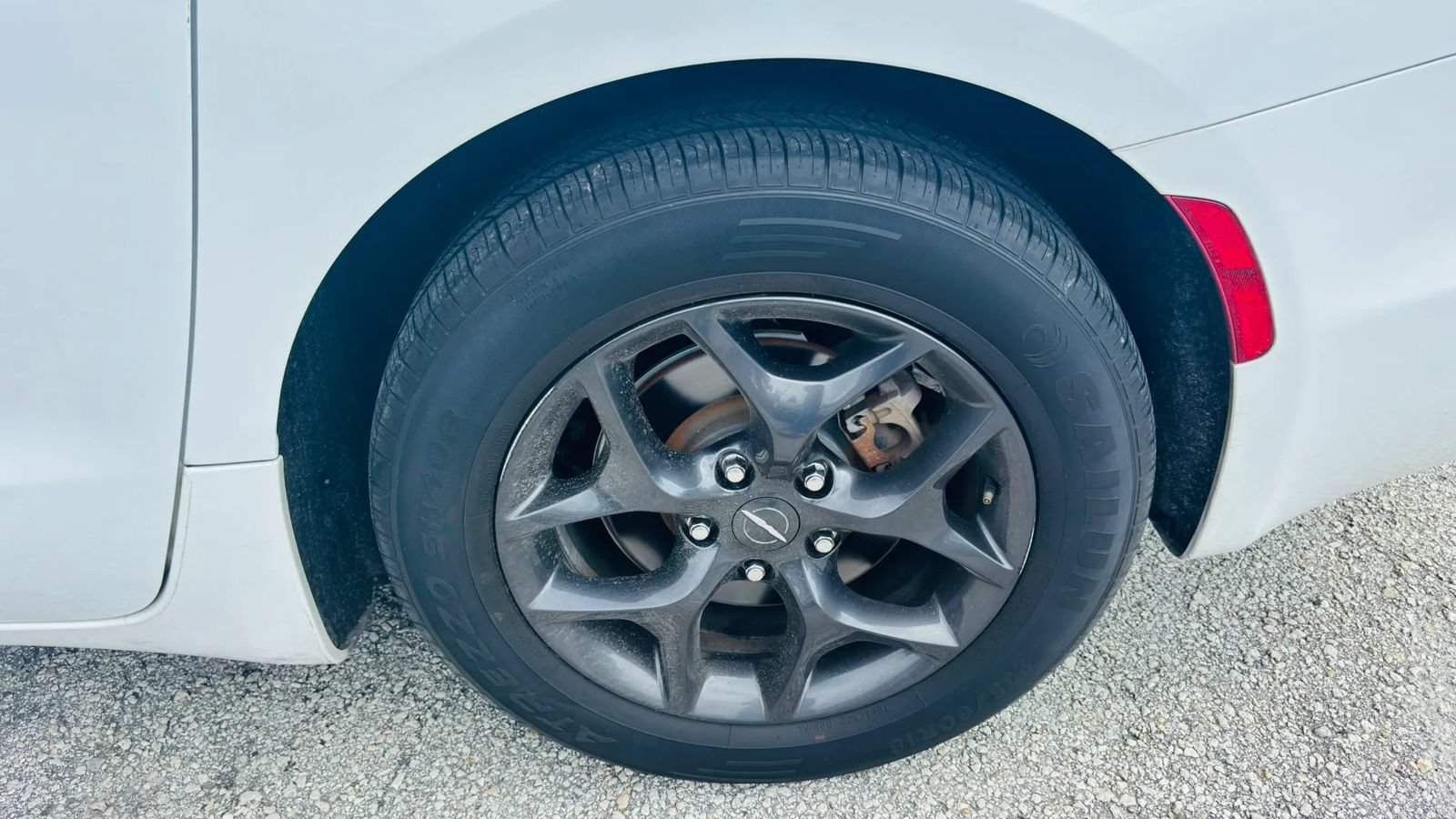 Used 2019 Chrysler Pacifica Touring-L Plus w/ S Appearance Package FWD image 22