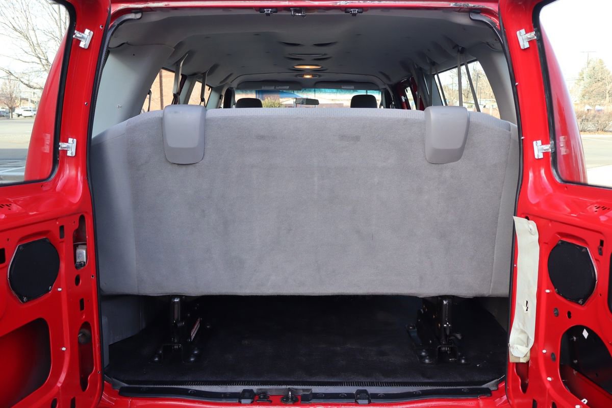 Used 2009 Ford E-350 and Econoline 350 XLT image 14