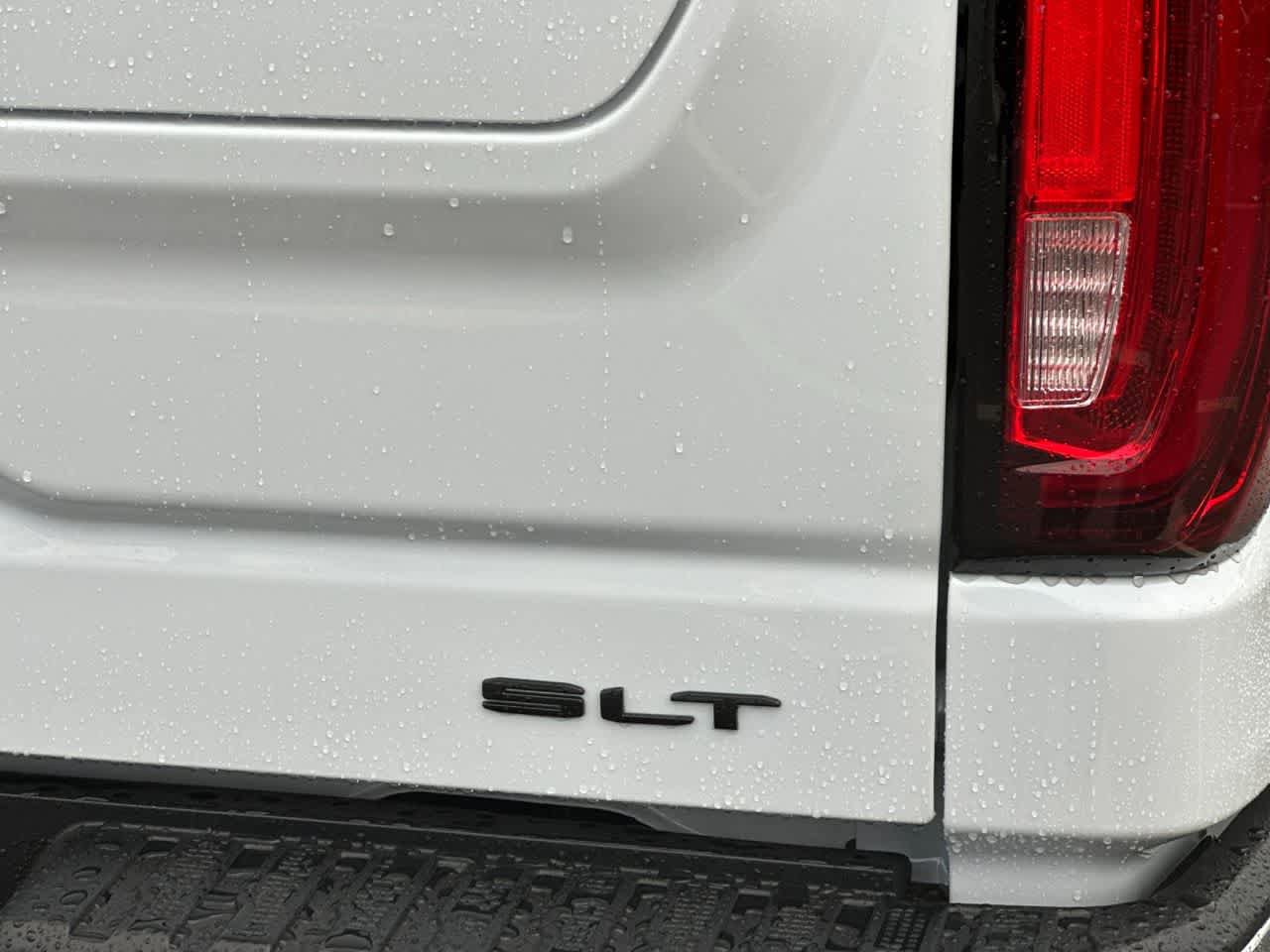 New 2026 GMC Sierra 1500 SLT w/ SLT Premium Plus Package image 32
