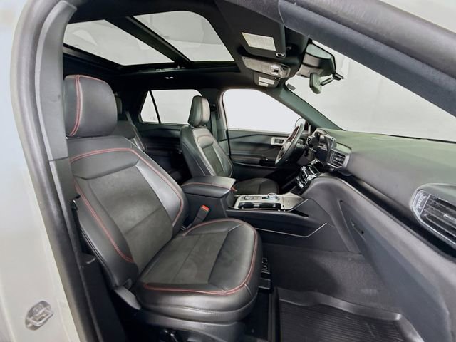 Certified 2023 Ford Explorer ST-Line w/ Class IV Trailer Tow Package image 31