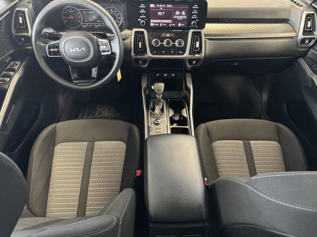Used 2022 Kia Sorento LX image 18