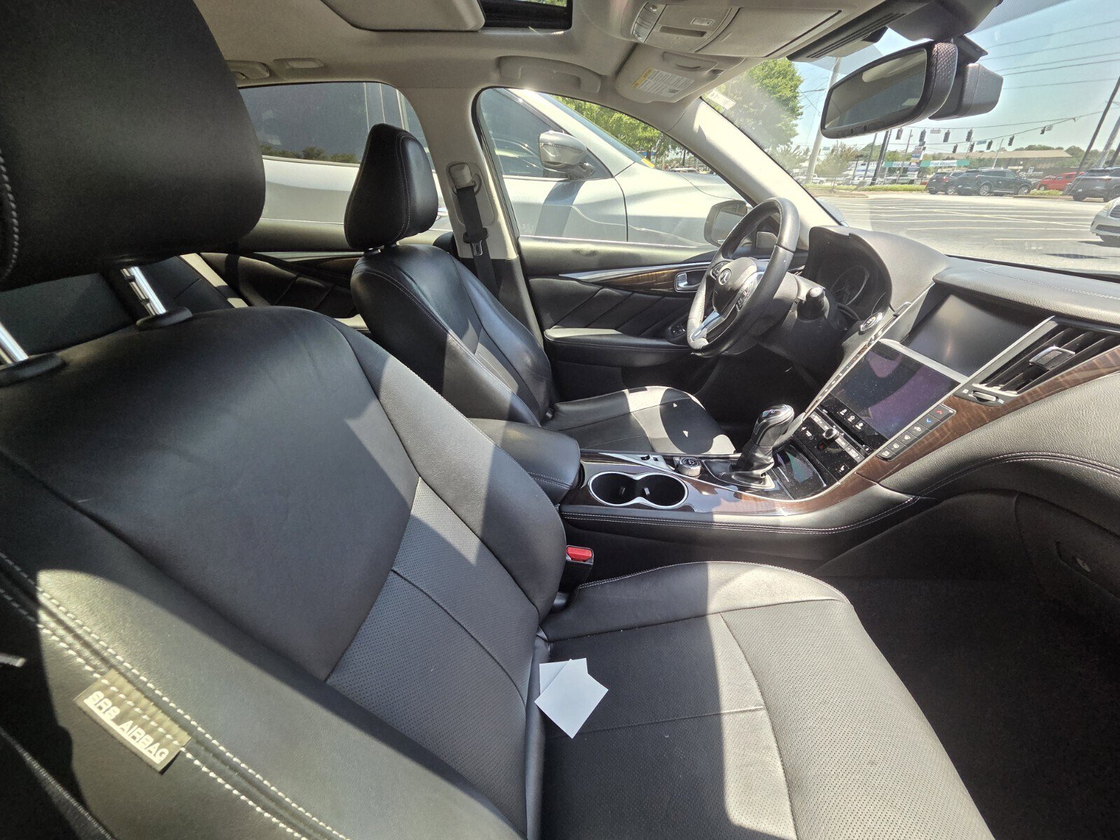 Used 2018 INFINITI Q50 Luxe w/ Sensory Package (Luxe) RWD image 7