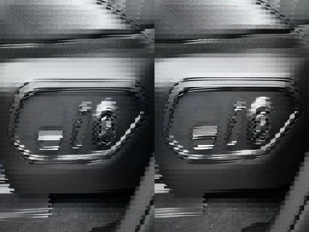 New 2026 Jeep Grand Cherokee Limited image 12