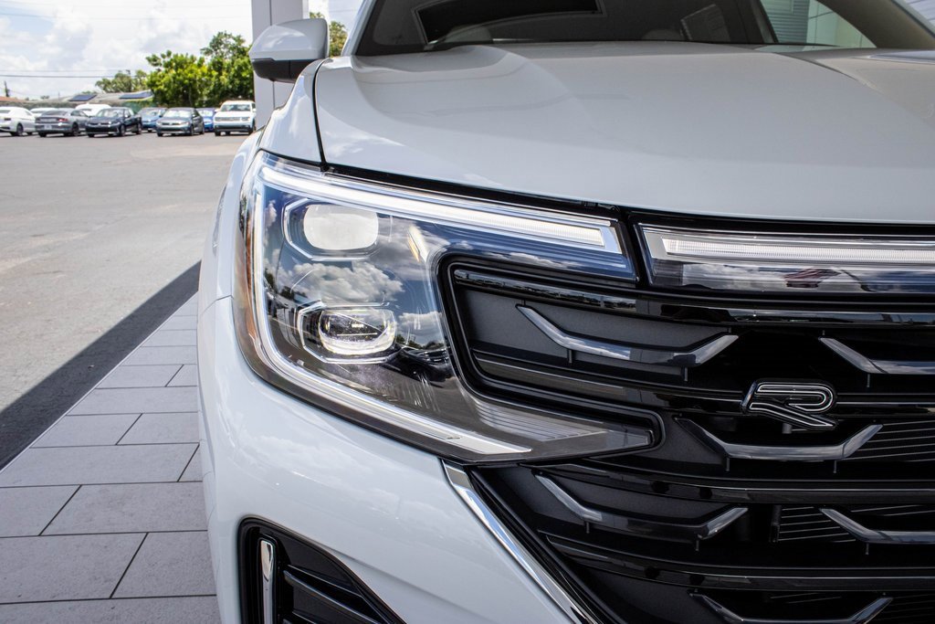 New 2025 Volkswagen Atlas Cross Sport SEL Premium R-Line image 7