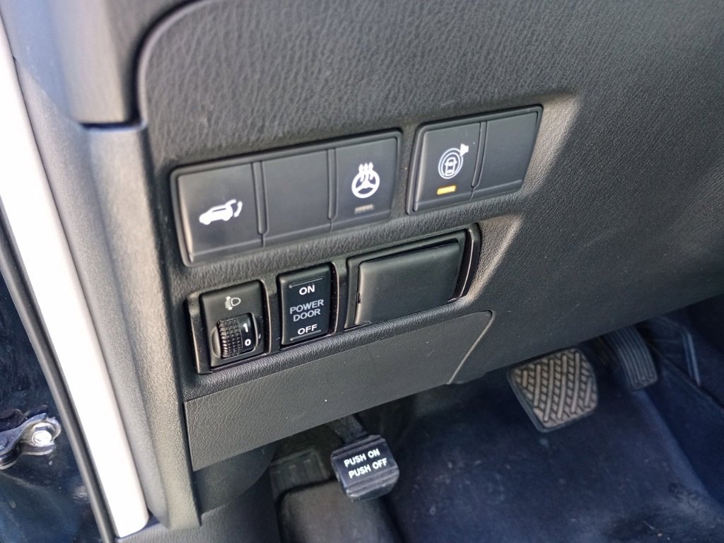 Used 2018 Nissan Armada Platinum w/ Cargo Package image 12