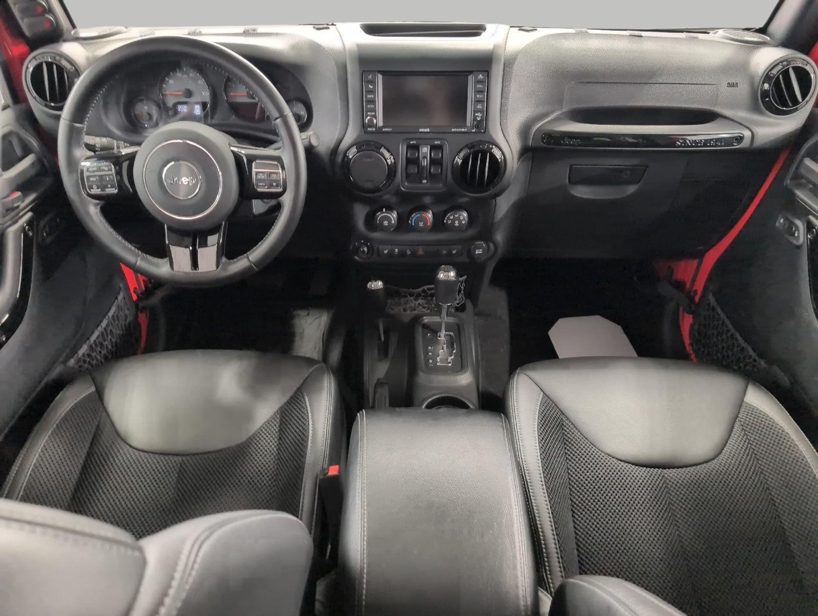 Used 2017 Jeep Wrangler Unlimited Sahara AWD/4WD image 7