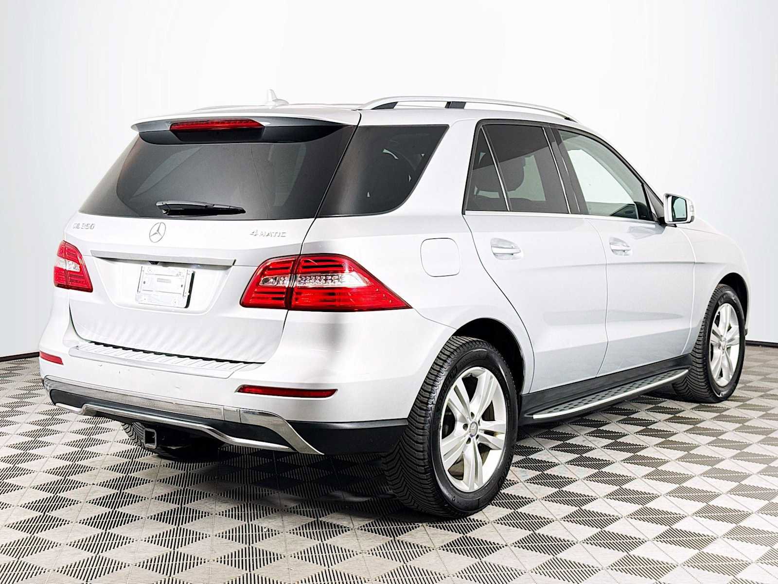 Used 2015 Mercedes-Benz ML 350 4MATIC image 5