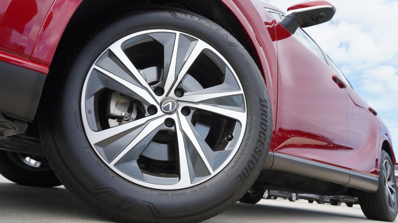 Certified 2025 Lexus RX 350 Premium w/ Accessory Package (Z1) FWD image 11