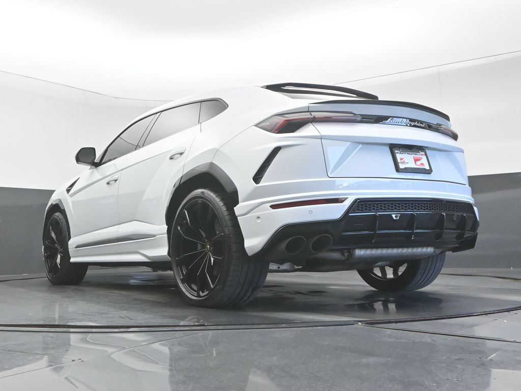 Used 2020 Lamborghini Urus AWD/4WD image 32