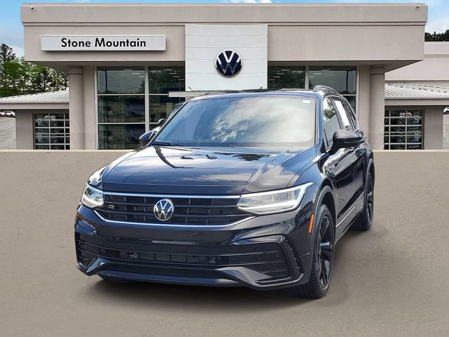 Certified 2024 Volkswagen Tiguan SE R-Line