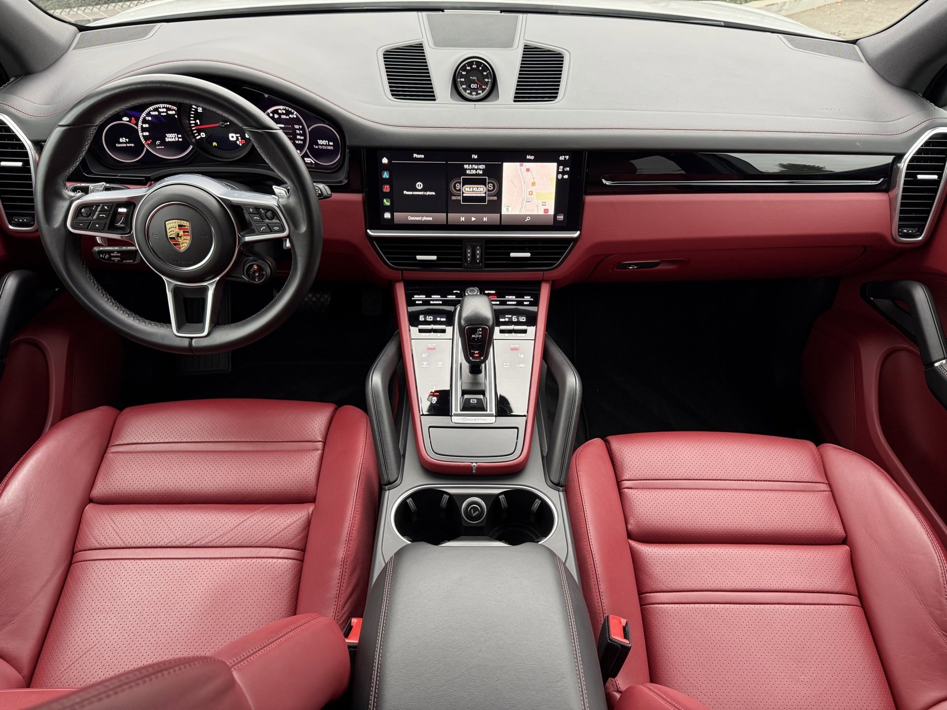 Used 2023 Porsche Cayenne image 14