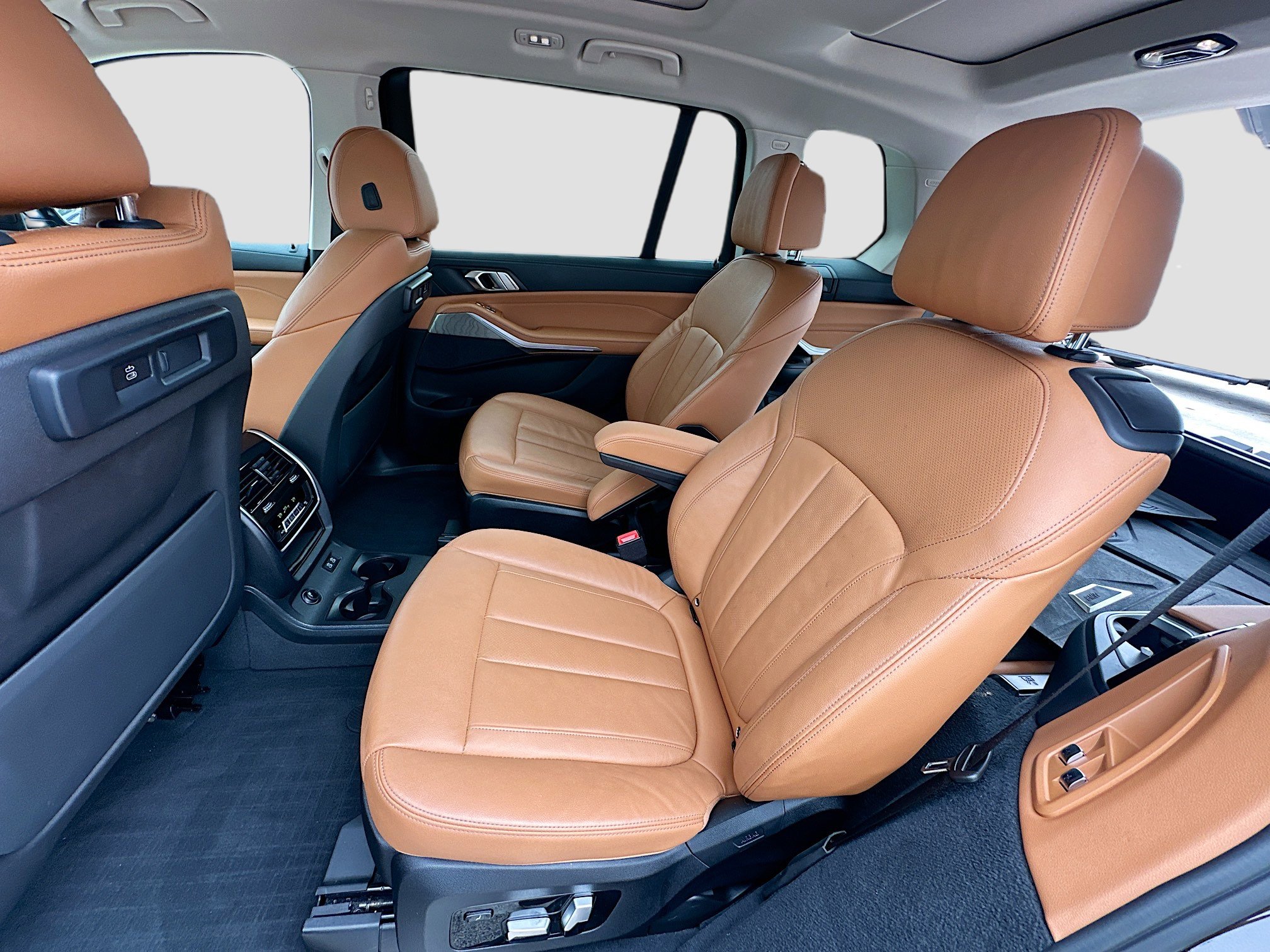 Used 2022 BMW X7 xDrive40i w/ Executive Package image 26