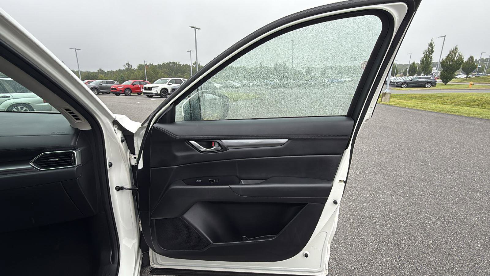 Used 2020 MAZDA CX-5 Touring image 17