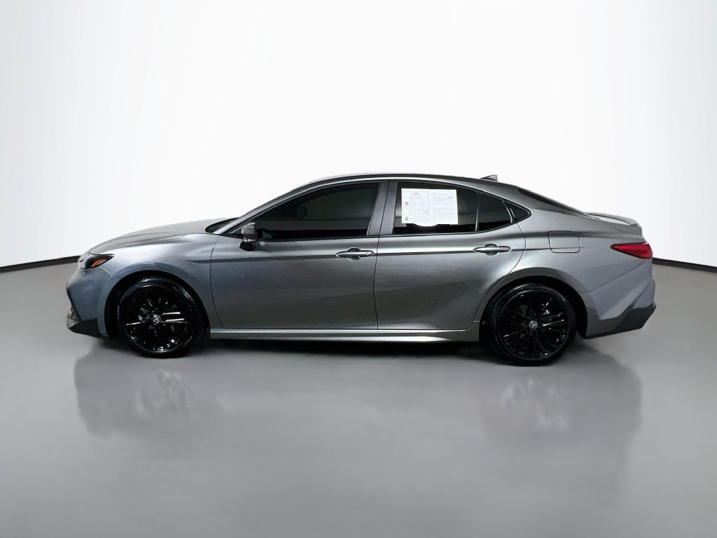 Used 2026 Toyota Camry SE FWD image 6