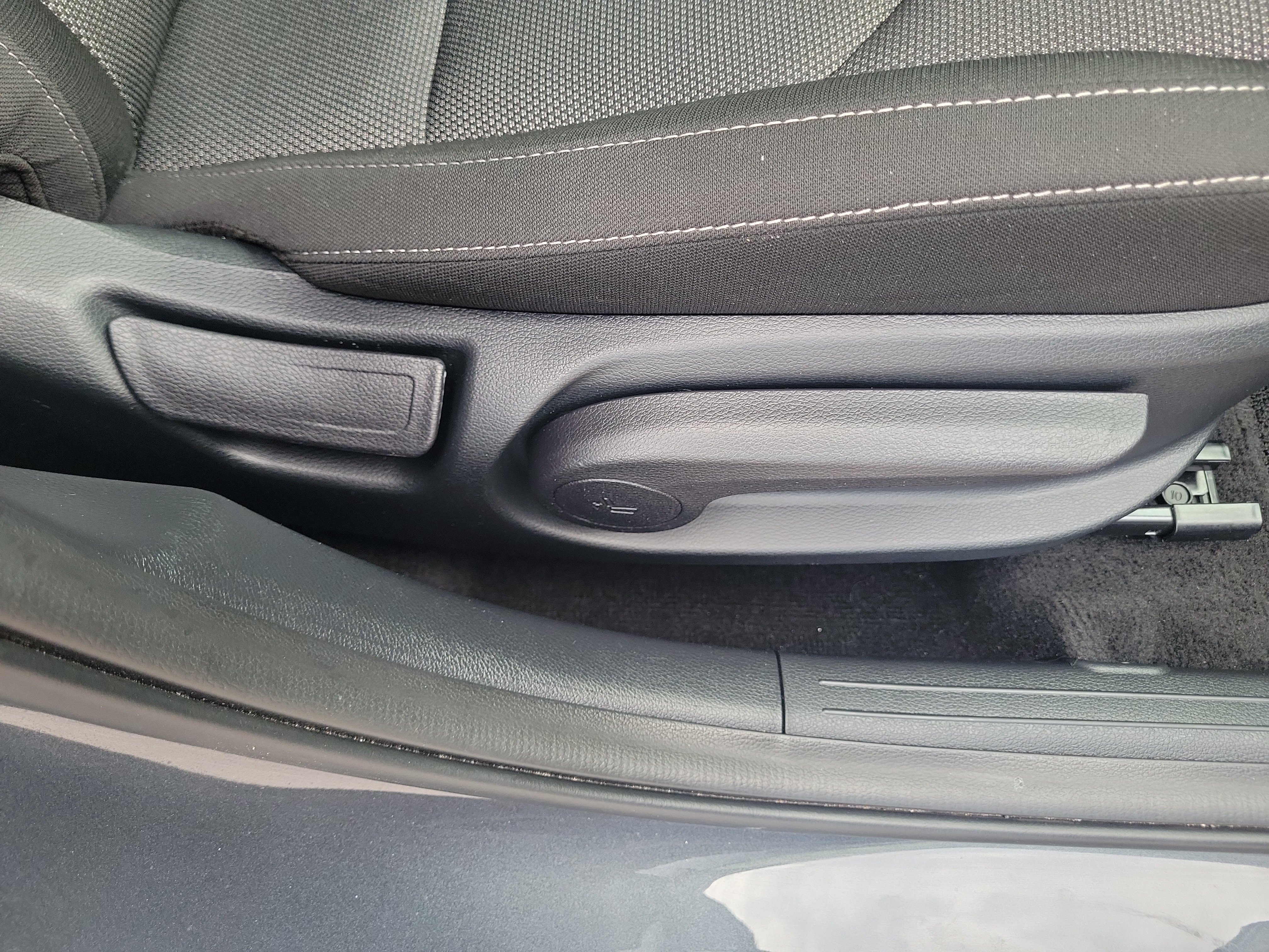 Certified 2024 Kia Forte LXS FWD image 9