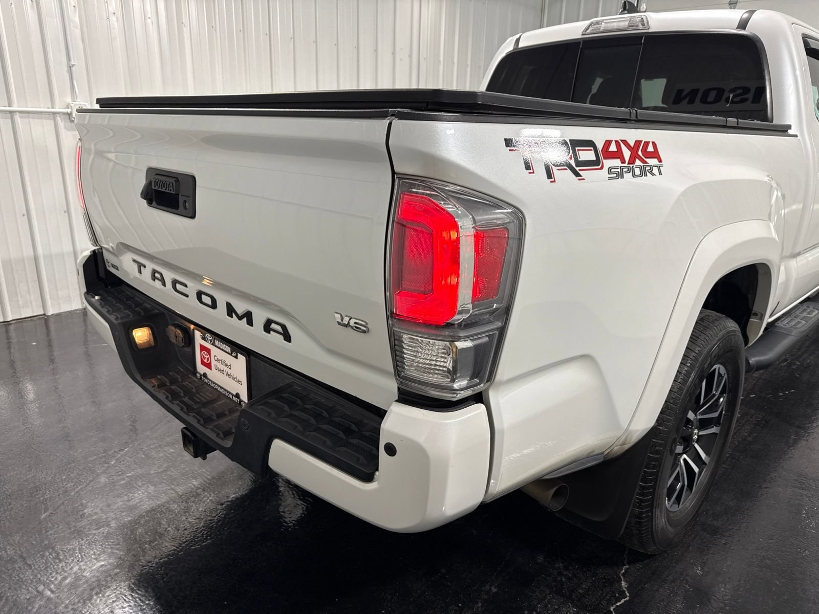 Used 2023 Toyota Tacoma TRD Sport w/ TRD Premium Sport Package AWD/4WD image 42