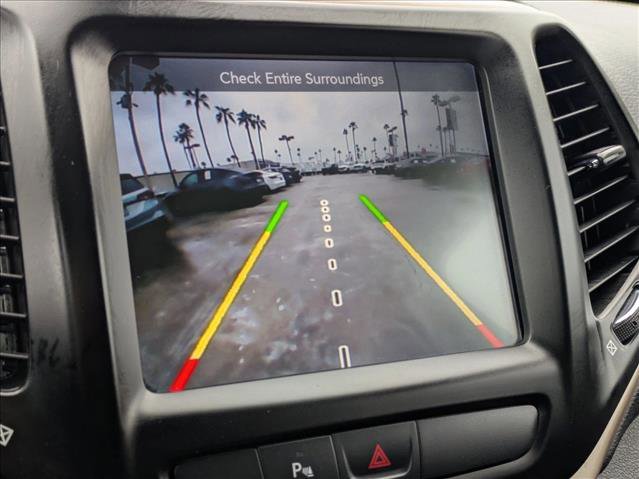 Used 2018 Jeep Cherokee Limited w/ Trailer Tow Group image 14