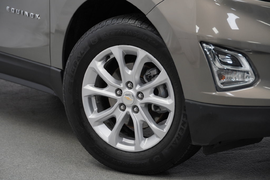 Used 2018 Chevrolet Equinox LT FWD image 8