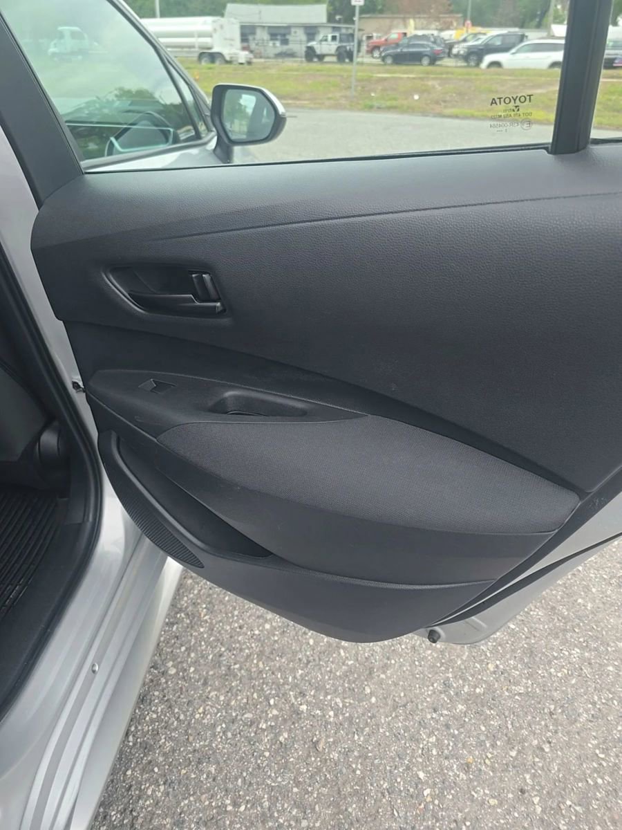 Used 2024 Toyota Corolla LE FWD image 14