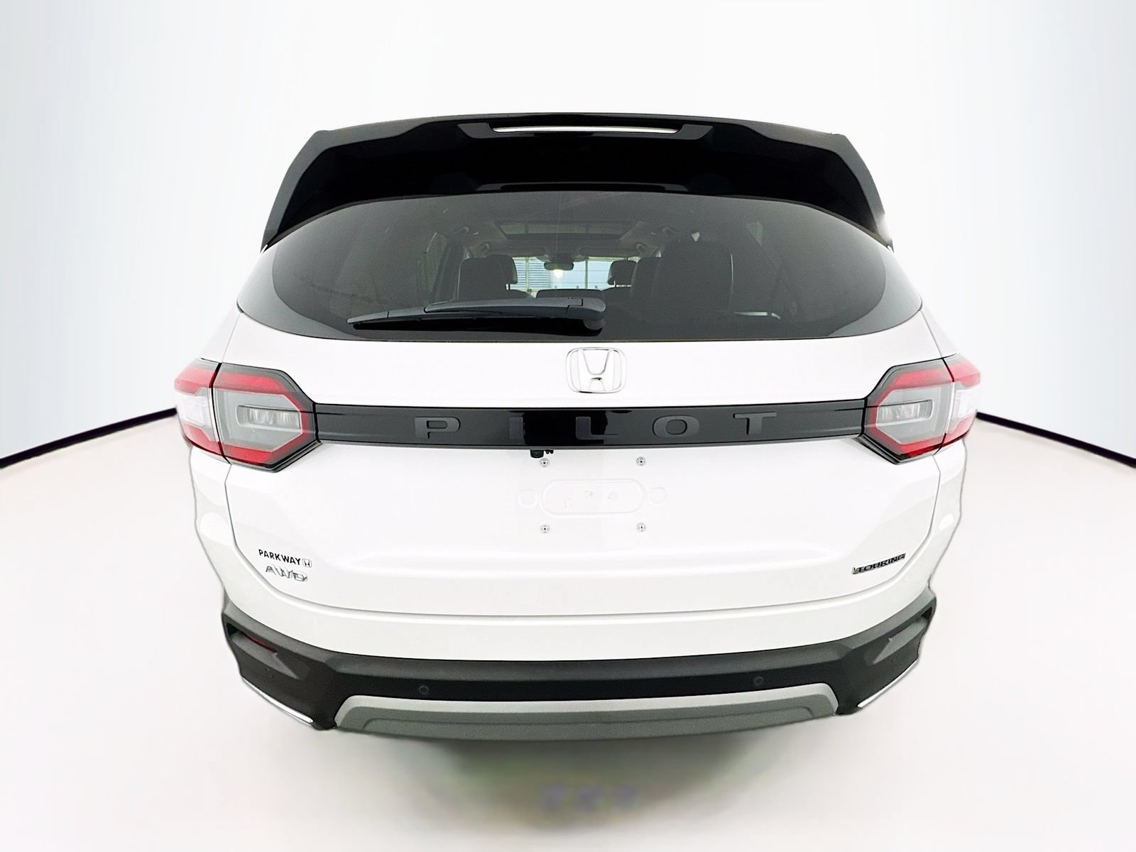 Used 2023 Honda Pilot Touring image 8