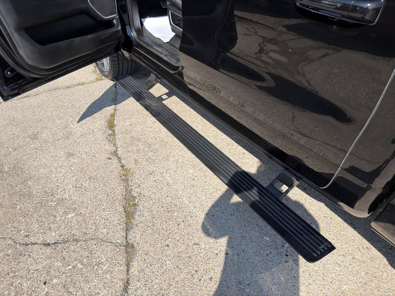 Used 2019 RAM 1500 Laramie AWD/4WD image 20