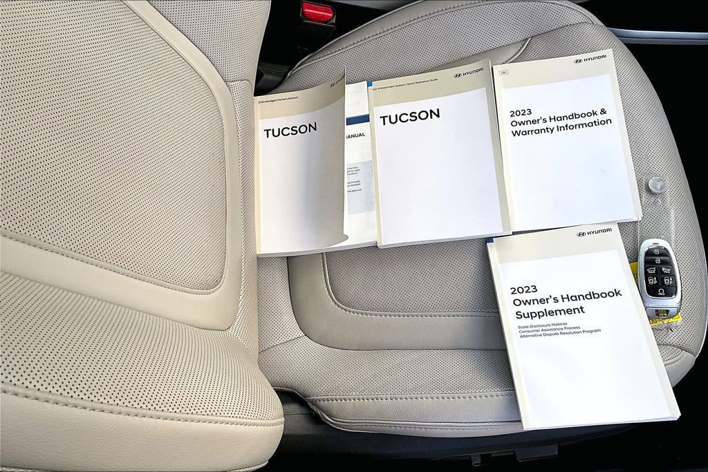 Used 2023 Hyundai Tucson Limited image 11