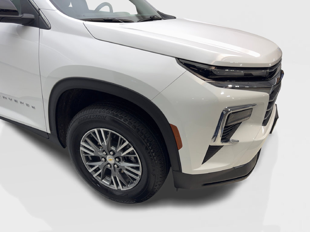 Used 2026 Chevrolet Traverse LT FWD image 21