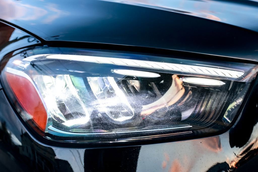 Used 2024 Mercedes-Benz GLE 450e 4MATIC w/ AMG Line Exterior image 18