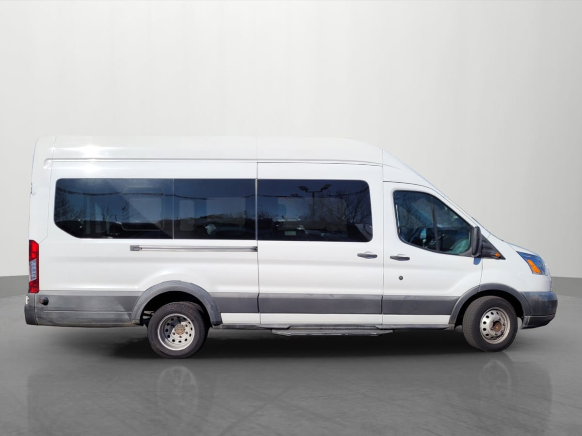 Used 2017 Ford Transit 350 XLT RWD image 3
