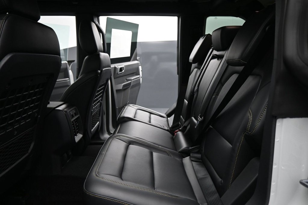New 2026 Ford Bronco Badlands AWD/4WD image 17