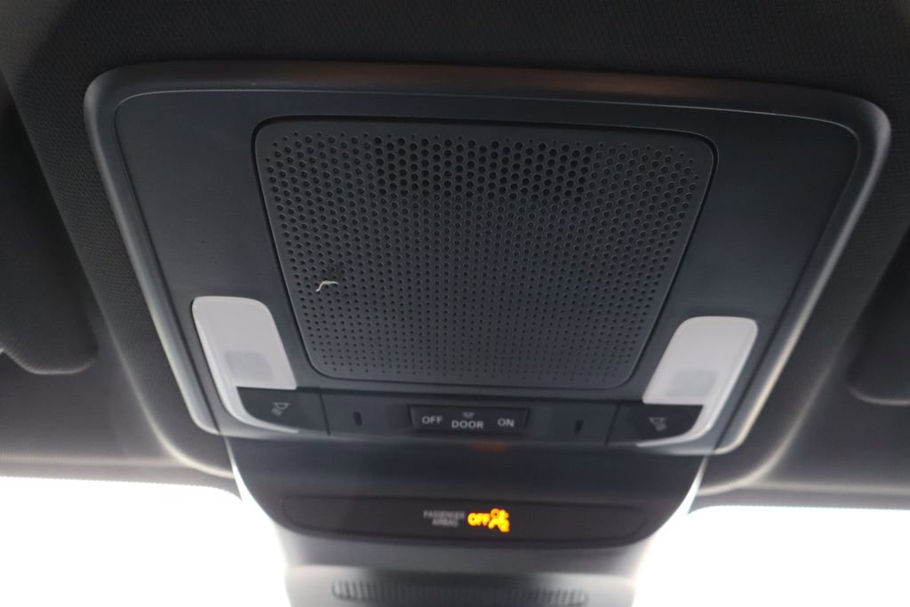 Used 2025 Honda HR-V Sport image 19