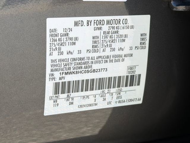 Used 2025 Ford Explorer Platinum w/ Ultimate Package AWD/4WD image 39